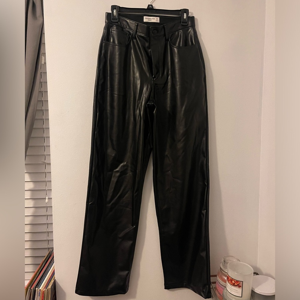 Curve Love The Loose Leather Pants